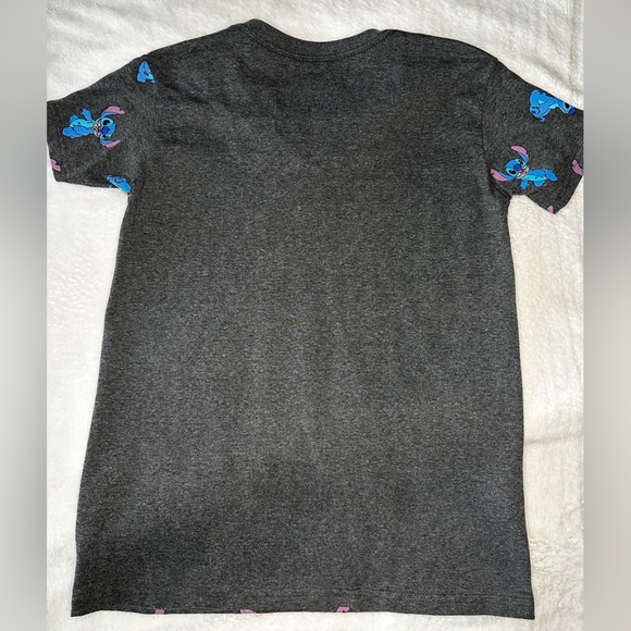 🌺DISNEY STITCH Tshirt - Small - Picture 12 of 12